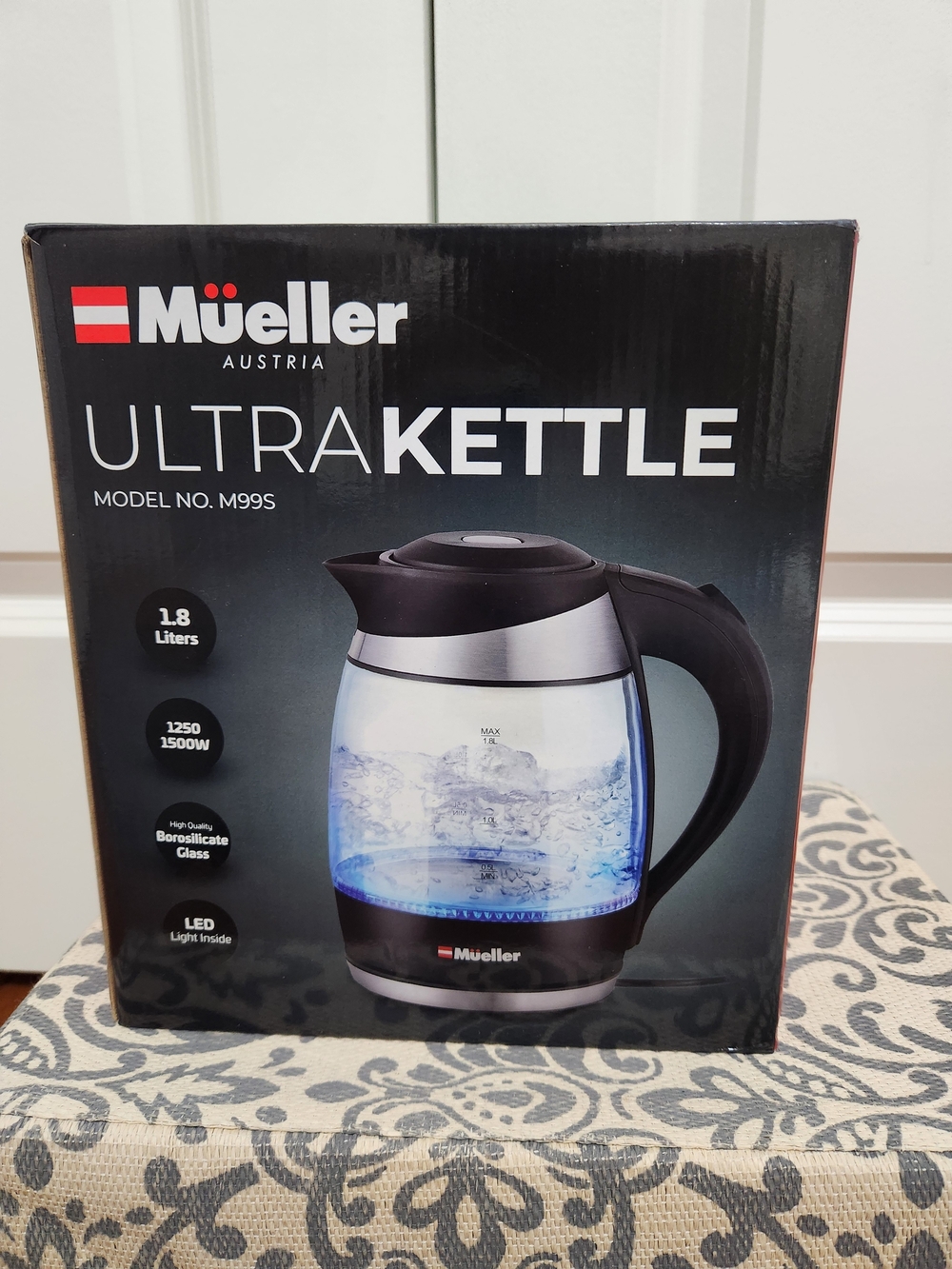 Mueller Ultra Kettle Electric Glass Kettle in Black and Silver